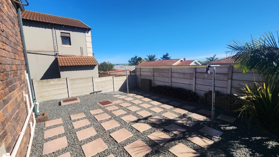 5 Bedroom Property for Sale in Vredenburg Western Cape